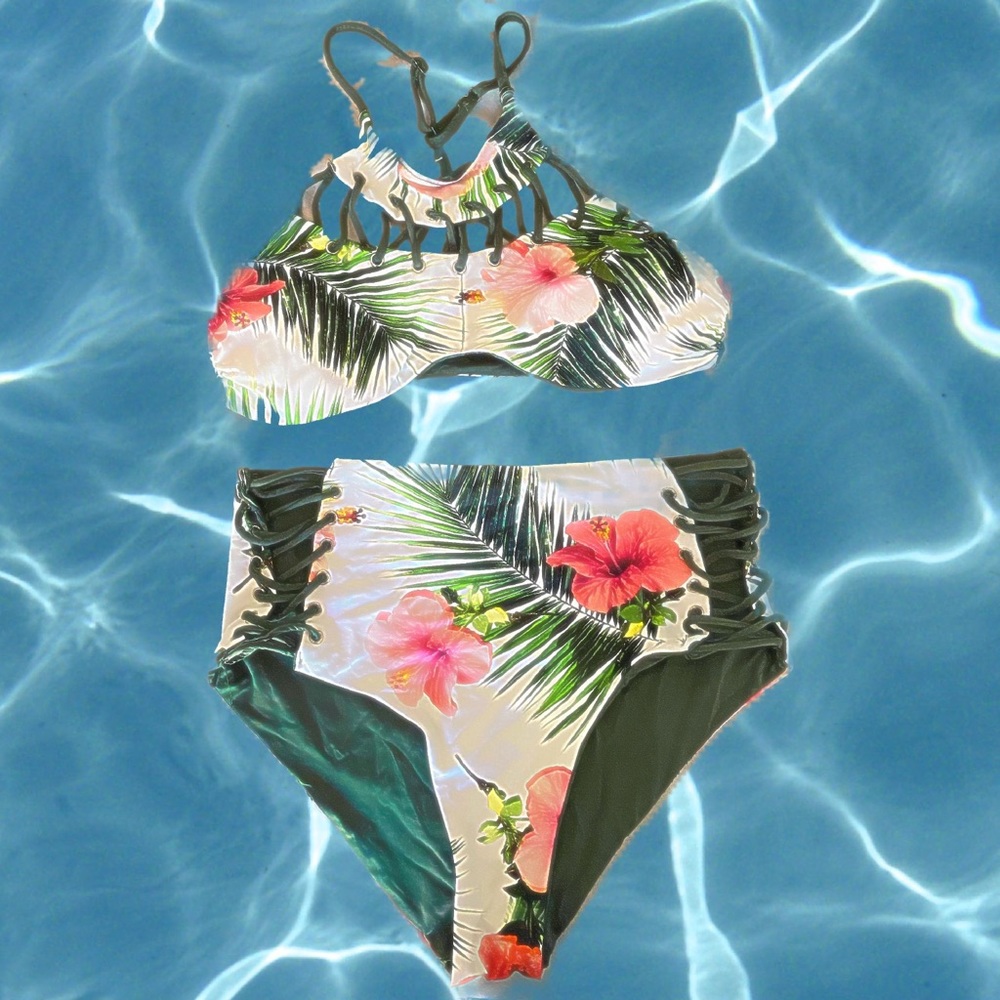 Coastal Waves 2 Piece High Waist Bathingsuit